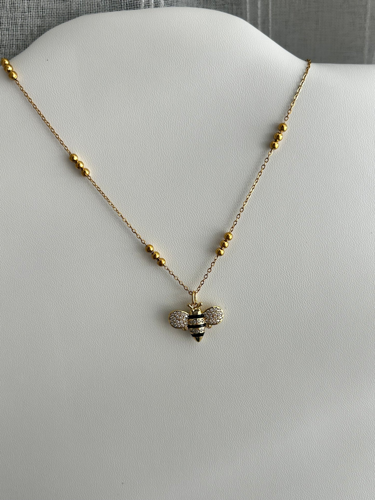 Abejita necklace