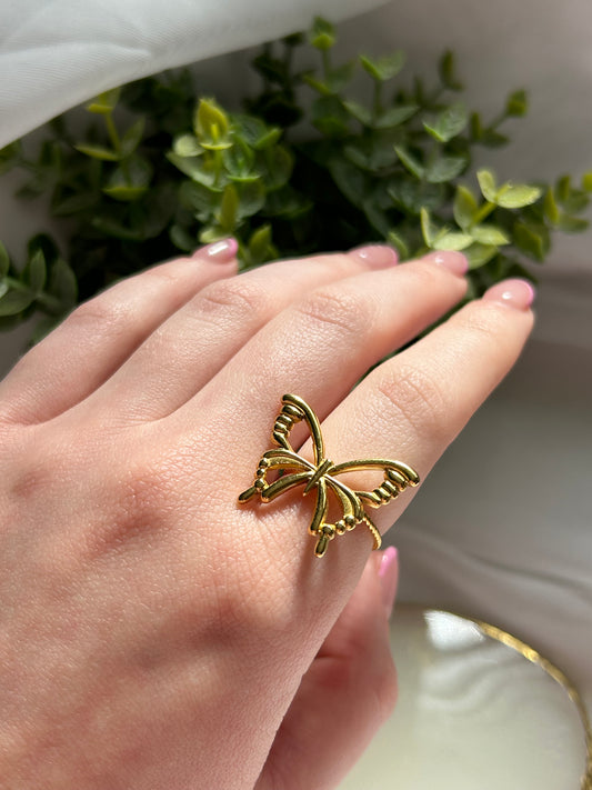 Butterfly ring