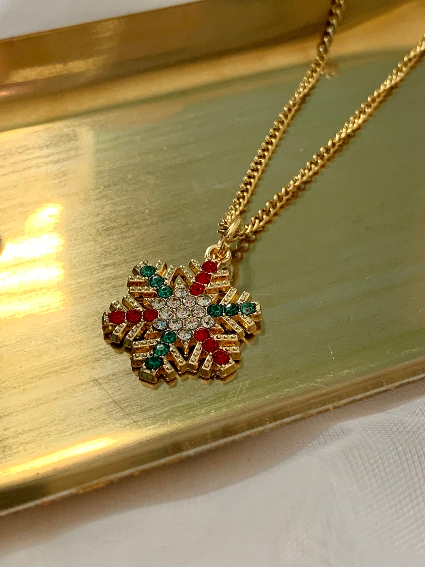 Flakes necklace